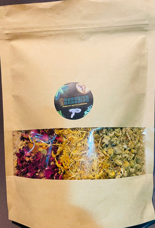 FlowerHerbivore/Omnivore Forage 30g - Marigold, Chamomile & Rose Petals